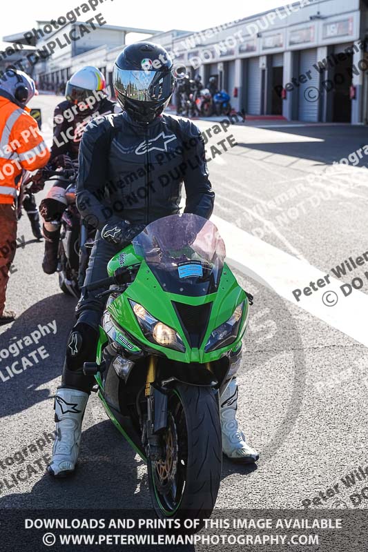 donington no limits trackday;donington park photographs;donington trackday photographs;no limits trackdays;peter wileman photography;trackday digital images;trackday photos